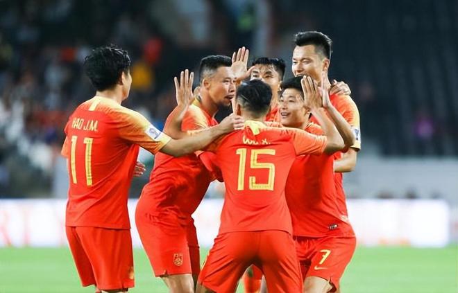 喜讯传来！中国国安足球俱乐部历经漫长等待，终于迎来久违的振奋消息，亚足联今日正式官宣确认这一重大利好消息，引发球迷广泛关注与期待