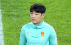 0-0国足全场狂轰24脚射门仍难破泰国队铁桶防线，张玉宁头球击中立柱，比赛最终以闷平收场，国足进攻端表现低迷引热议